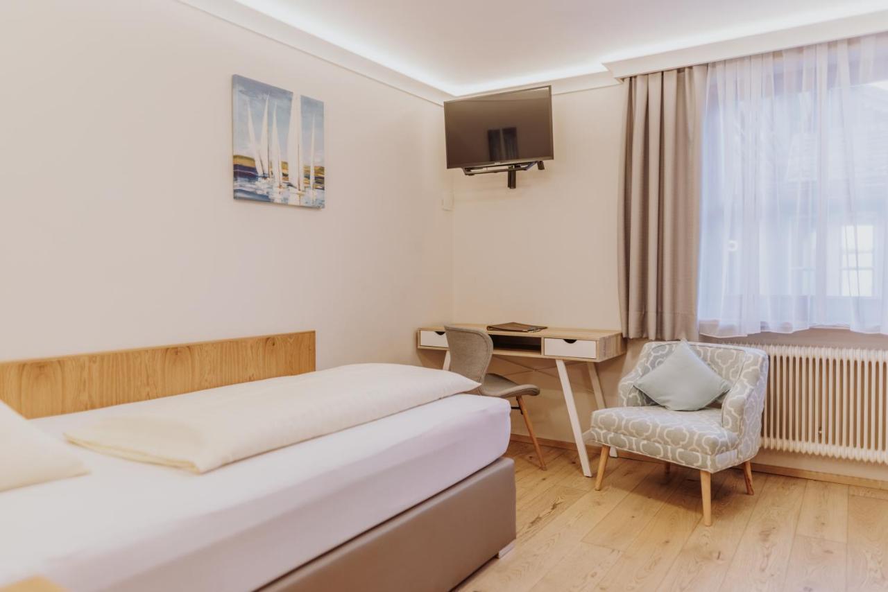 Landhotel Gschirnwirt Eugendorf Extérieur photo