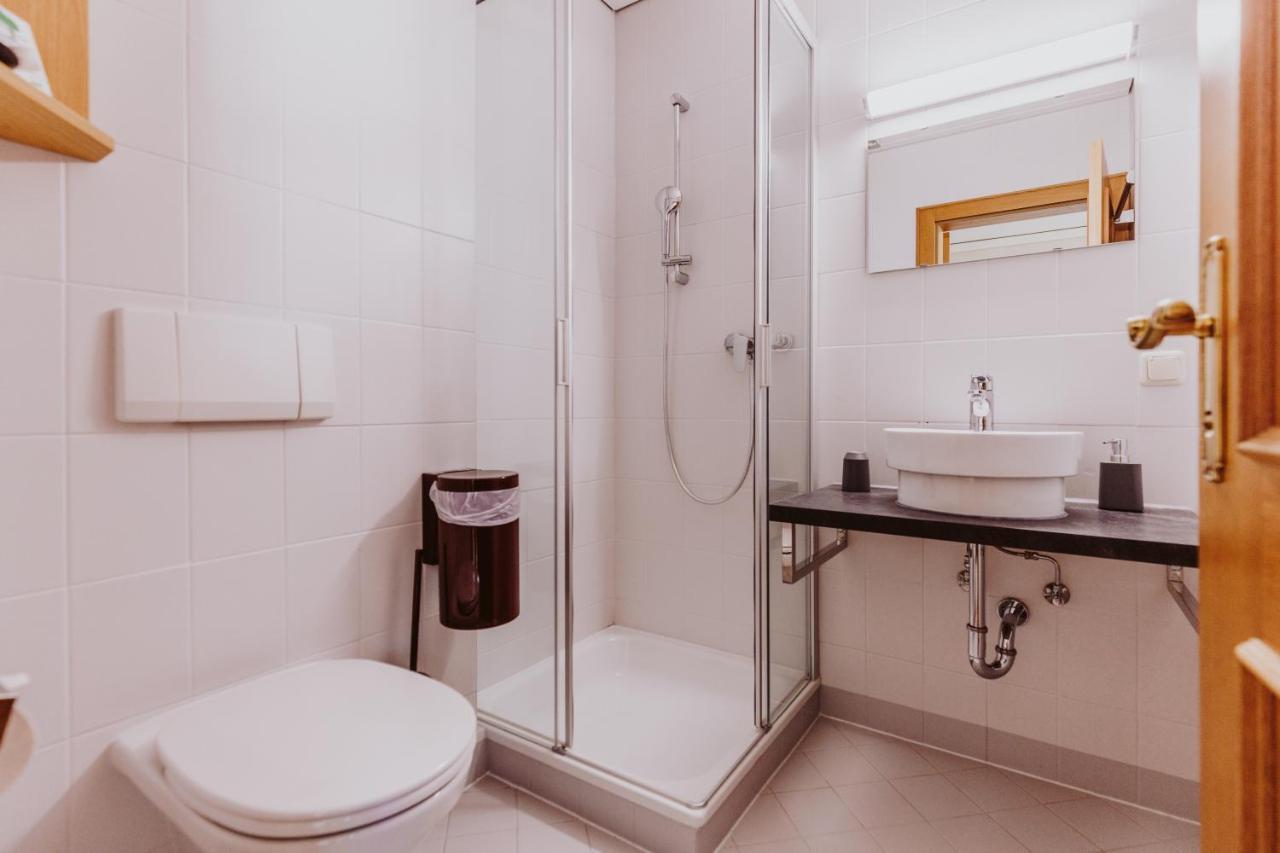 Landhotel Gschirnwirt Eugendorf Extérieur photo