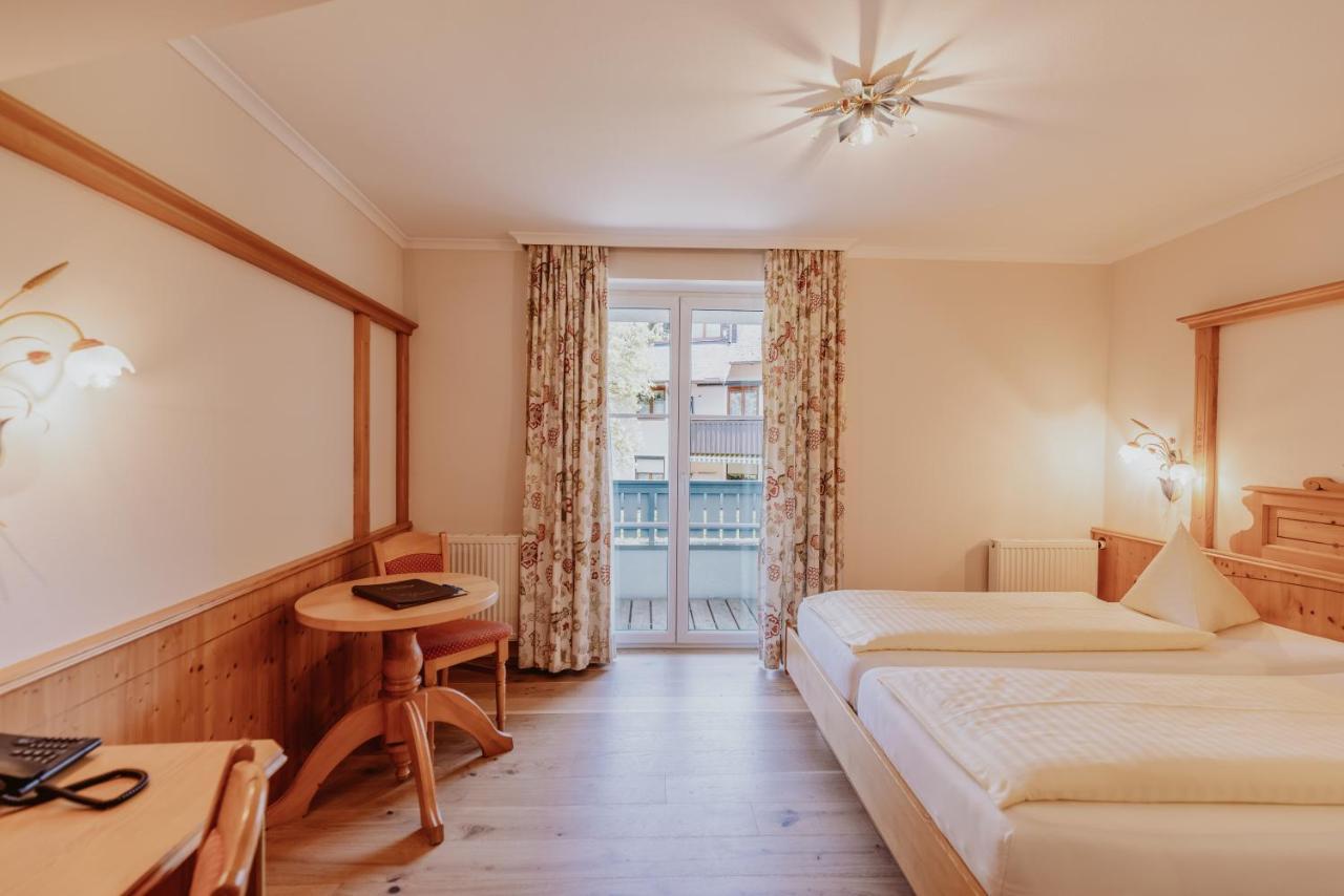 Landhotel Gschirnwirt Eugendorf Extérieur photo