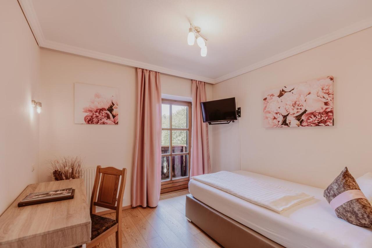Landhotel Gschirnwirt Eugendorf Extérieur photo