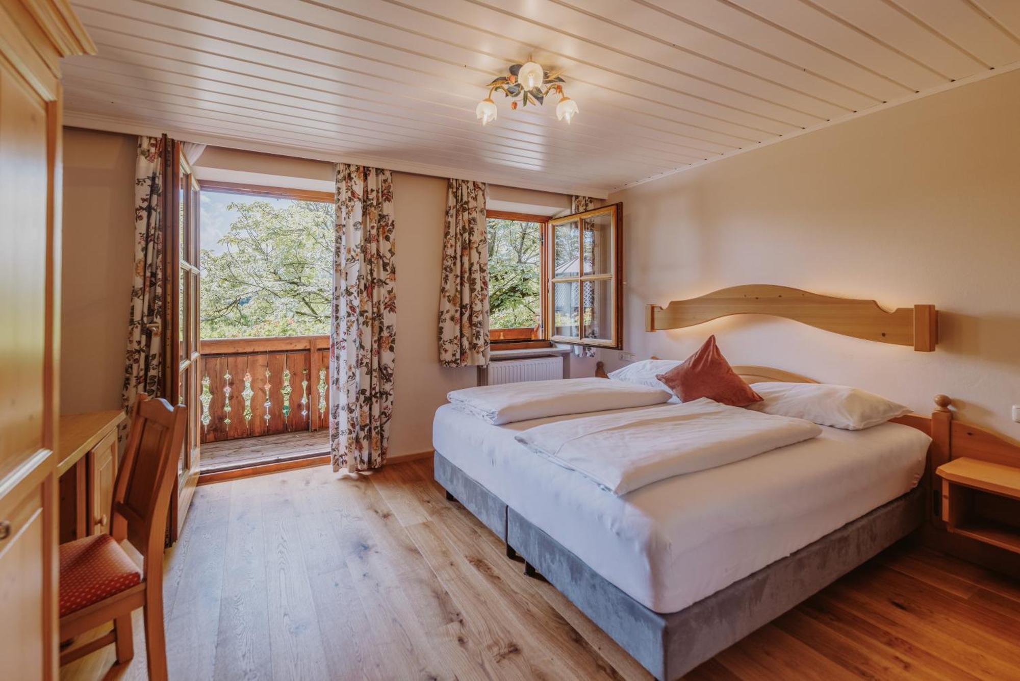 Landhotel Gschirnwirt Eugendorf Extérieur photo